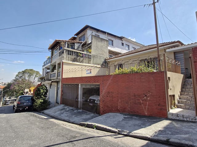 Casa com 250m² 4 quartos e 2 banheiros, à venda, no bairro Jardim Peri em São Paulo