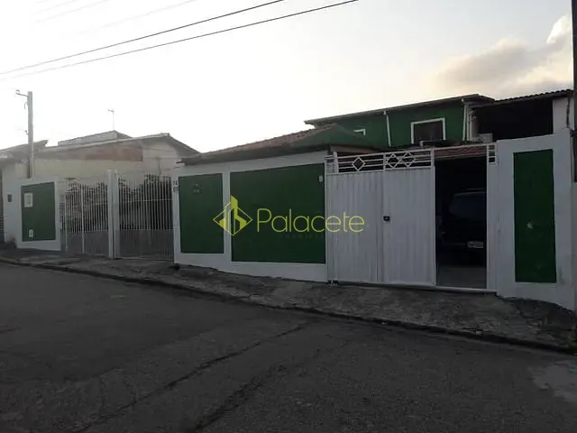 Casa 5 quartos e 5 banheiros, à venda, no bairro Esplanada Independência em Taubaté