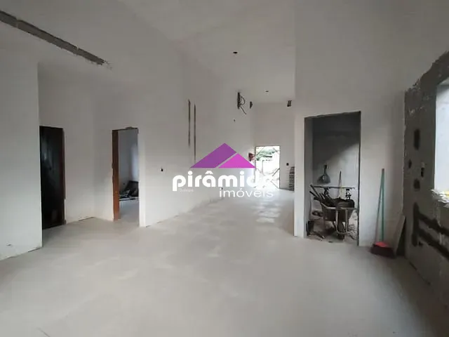 Casa com 300m² 3 quartos e 2 banheiros, à venda, no bairro Condomínio Terras do Vale em Caçapava