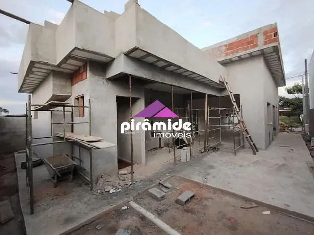 Casa com 300m² 3 quartos e 2 banheiros, à venda, no bairro Condomínio Terras do Vale em Caçapava