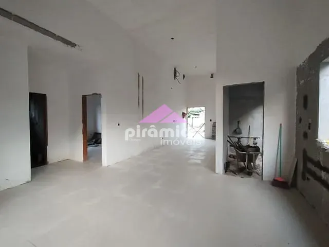 Casa com 300m² 3 quartos e 2 banheiros, à venda, no bairro Condomínio Terras do Vale em Caçapava