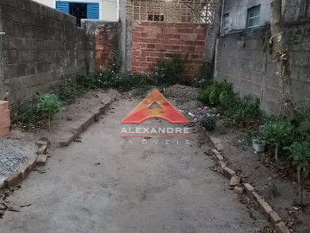Casa com 175m² 3 quartos e 1 banheiro, à venda, no bairro Eugênio de Melo em São José dos Campos