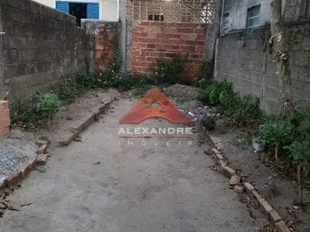 Casa com 175m² 3 quartos e 1 banheiro, à venda, no bairro Eugênio de Melo em São José dos Campos