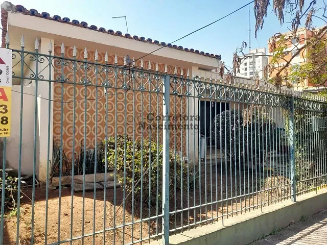 Casa com 250m² 3 quartos e 2 banheiros, para alugar, no bairro Jardim Pereira do Amparo em Jacareí