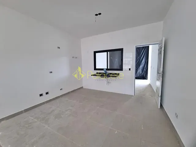 Casa com 250m² 3 quartos e 1 banheiro, à venda, no bairro Parque Lago Azul em Pindamonhangaba