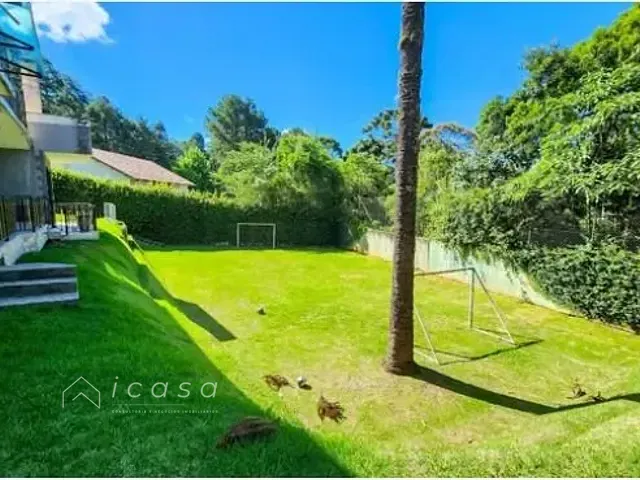 Casa com 1056m² 4 quartos e 5 banheiros, à venda, no bairro Alto da Boa Vista em Campos do Jordão