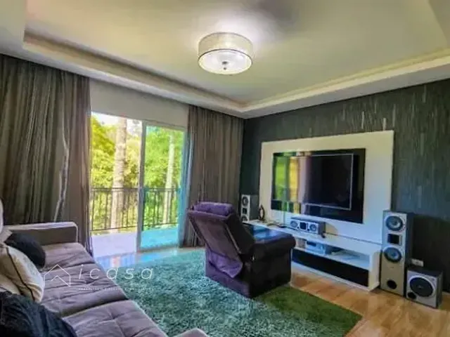 Casa com 1056m² 4 quartos e 5 banheiros, à venda, no bairro Alto da Boa Vista em Campos do Jordão