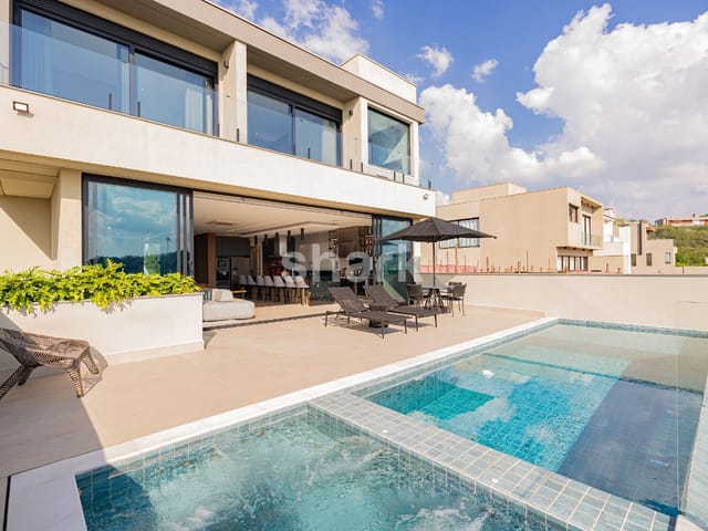 Casa com 490m² 4 quartos e 7 banheiros, à venda, no bairro Alphaville em Santana de Parnaíba