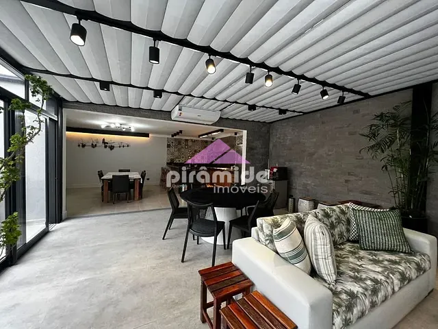 Casa com 512m² 3 quartos e 5 banheiros, à venda, no bairro Jardim Aquarius em São José dos Campos