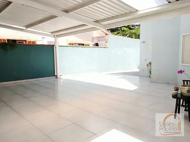 Casa com 600m² 4 quartos e 3 banheiros, à venda, no bairro Morumbi em Atibaia