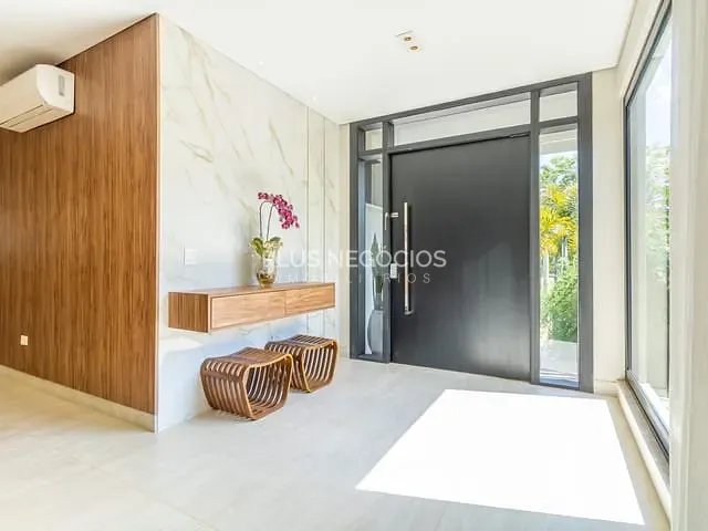 Casa com 1250m² 4 quartos e 5 banheiros, à venda, no bairro Barreirinho em Araçoiaba da Serra