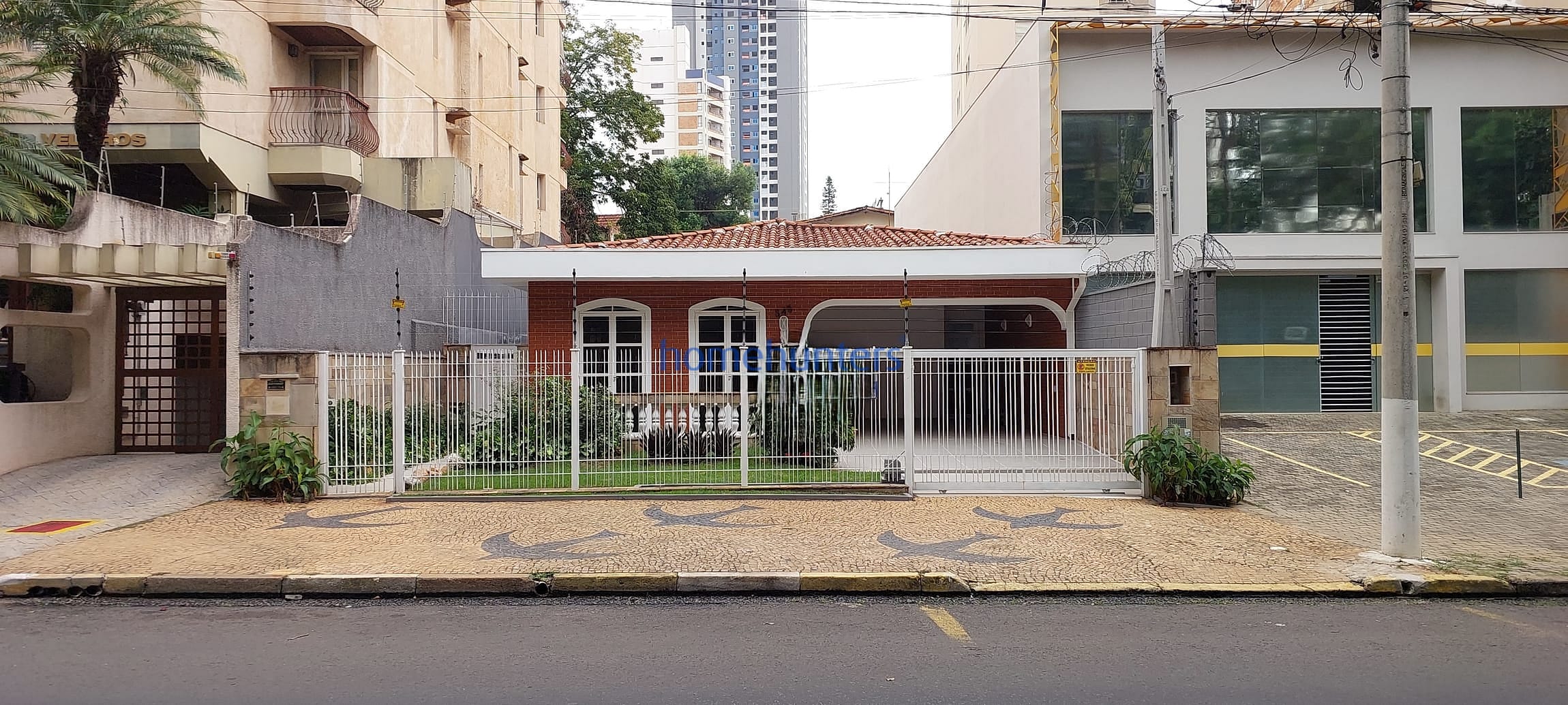 Casa, 1 quarto, 244 m² - Foto 1