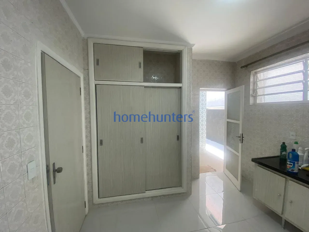Casa, 1 quarto, 244 m² - Foto 10