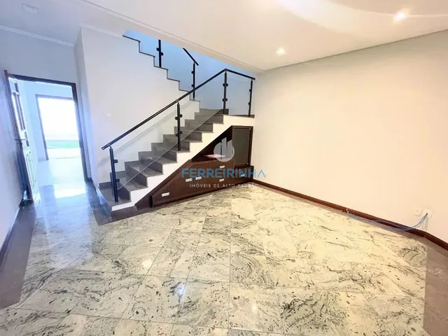 Casa com 450m² 4 quartos e 5 banheiros, para alugar, no bairro Conjunto Residencial Esplanada do Sol em São José Dos Campos