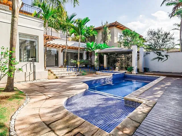 Casa com 902m² 4 quartos e 6 banheiros, à venda, no bairro Sítios de Recreio Gramado em Campinas