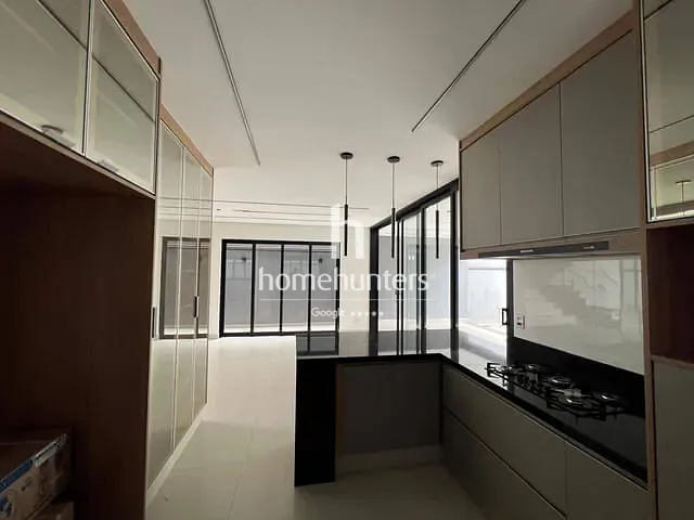 Casa 4 quartos e 6 banheiros, à venda, no bairro Swiss Park em Campinas