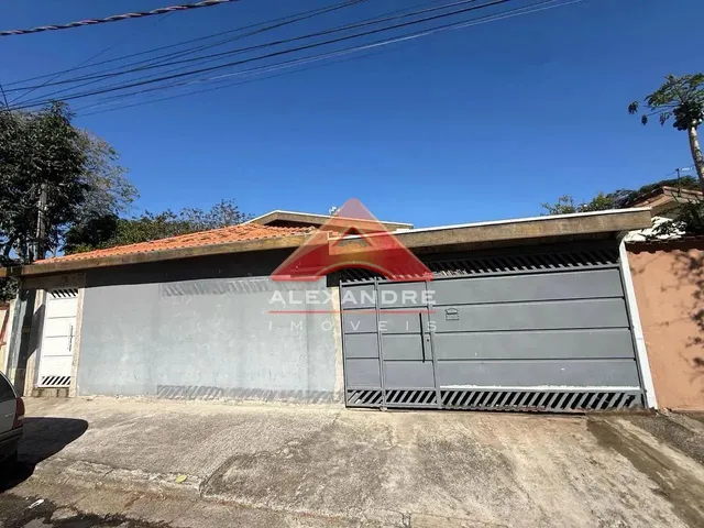 Casa com 10m² 5 quartos e 3 banheiros, à venda, no bairro Vila São Pedro em São José Dos Campos