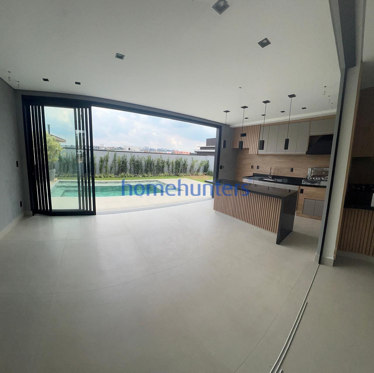 Casa à venda com 4 quartos, 340m² - Foto 22