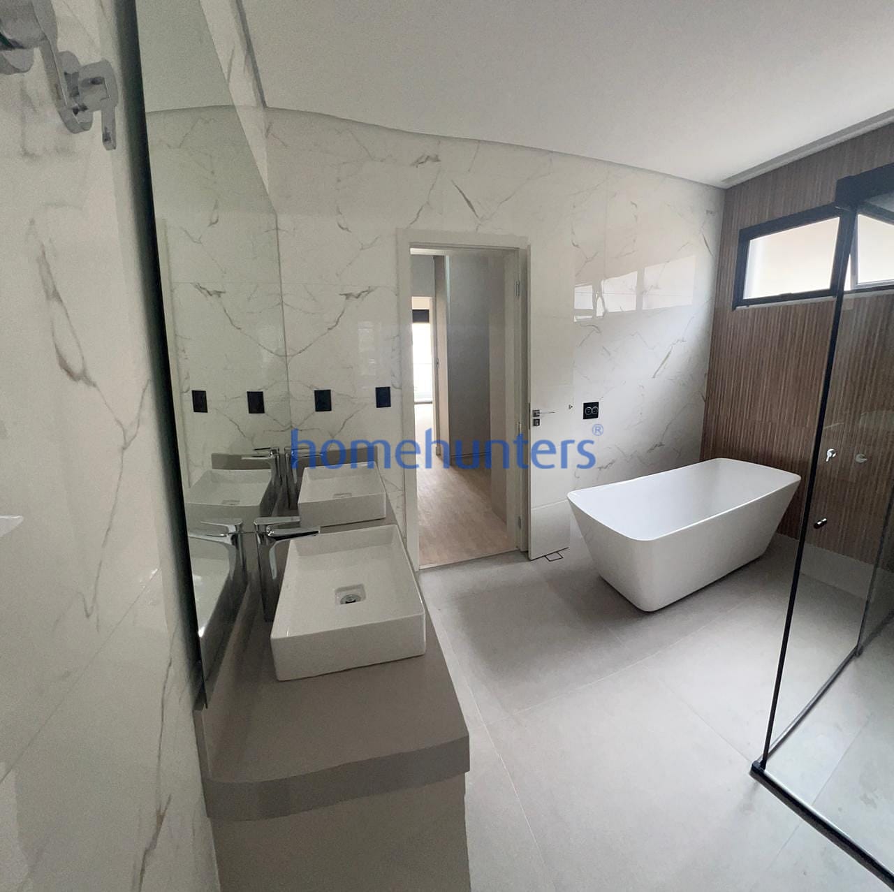 Casa à venda com 4 quartos, 340m² - Foto 33