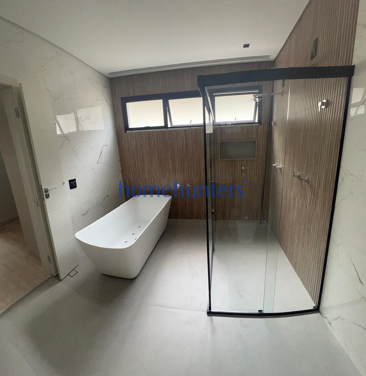 Casa à venda com 4 quartos, 340m² - Foto 34