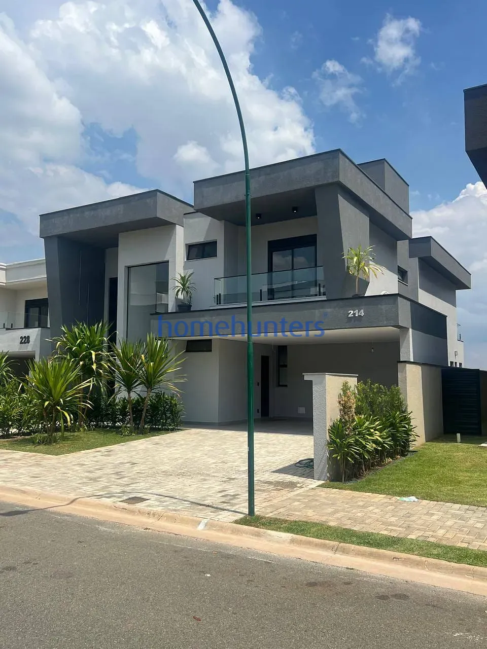 Casa, 4 quartos, 340 m² - Foto 1