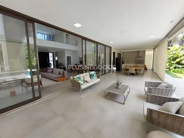 Casa com 1000m² 4 quartos e 5 banheiros, à venda, no bairro Barreirinho em Araçoiaba da Serra