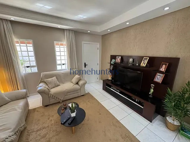 Casa 4 quartos e 3 banheiros, à venda, no bairro Jardim Europa em Paulínia