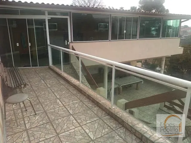Casa com 420m² 5 quartos e 4 banheiros, à venda, no bairro Região Central em Caieiras