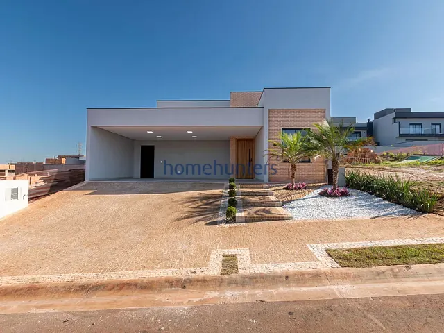 Casa com 300m² 3 quartos e 5 banheiros, à venda, no bairro Parque Brasil 500 em Paulínia