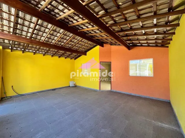 Casa com 140m² 3 quartos e 2 banheiros, à venda, no bairro Jardim Santa Júlia em São José Dos Campos