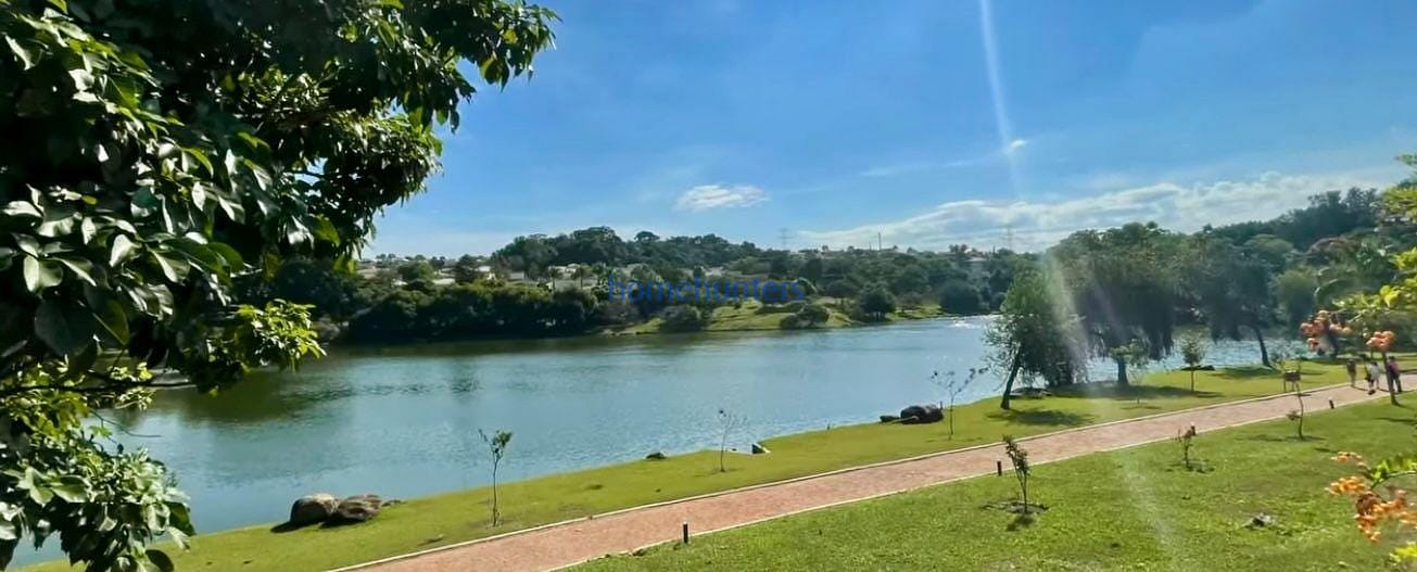 Casa para alugar com 5 quartos, 400m² - Foto 33