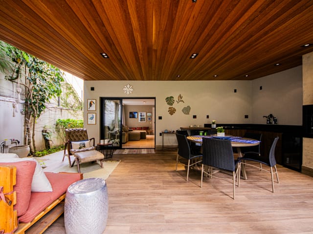 Foto do Casa - Casa tipo para venda em Pinheiros com 4 quartos, sendo 1 suíte, 289m² | Lares e Andares Imóveis