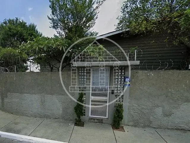 Casa com 704m², à venda ou para alugar, no bairro Jardim dos Lagos em São Paulo