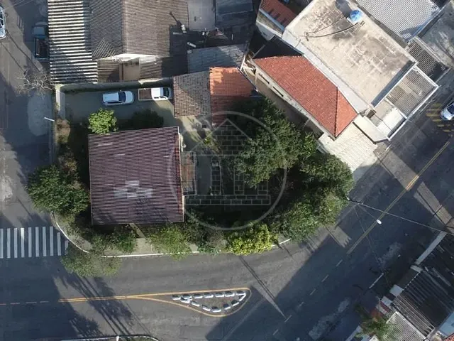 Casa com 704m², à venda ou para alugar, no bairro Jardim dos Lagos em São Paulo