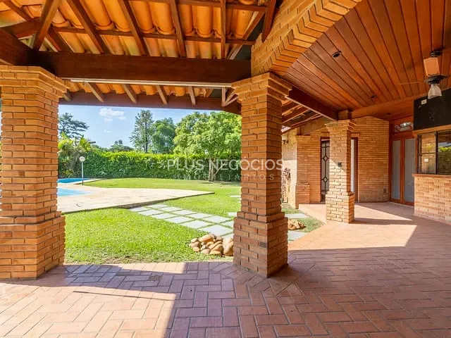 Casa com 1017m² 4 quartos e 4 banheiros, à venda, no bairro Barreirinho em Araçoiaba da Serra