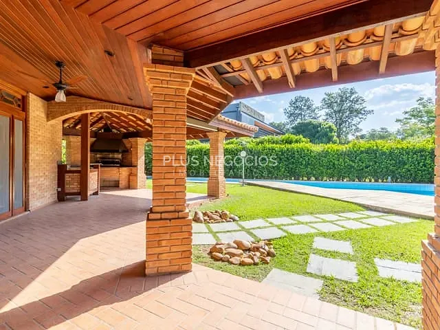 Casa com 1017m² 4 quartos e 4 banheiros, à venda, no bairro Barreirinho em Araçoiaba da Serra