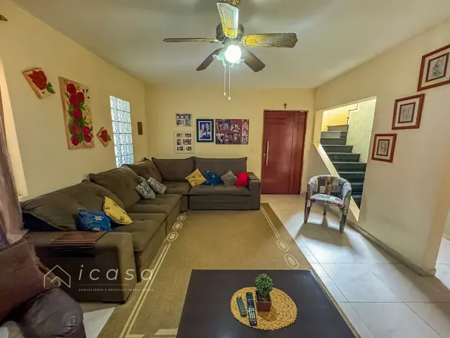 Casa com 300m² 3 quartos e 5 banheiros, à venda, no bairro Bosque dos Eucaliptos em São José dos Campos
