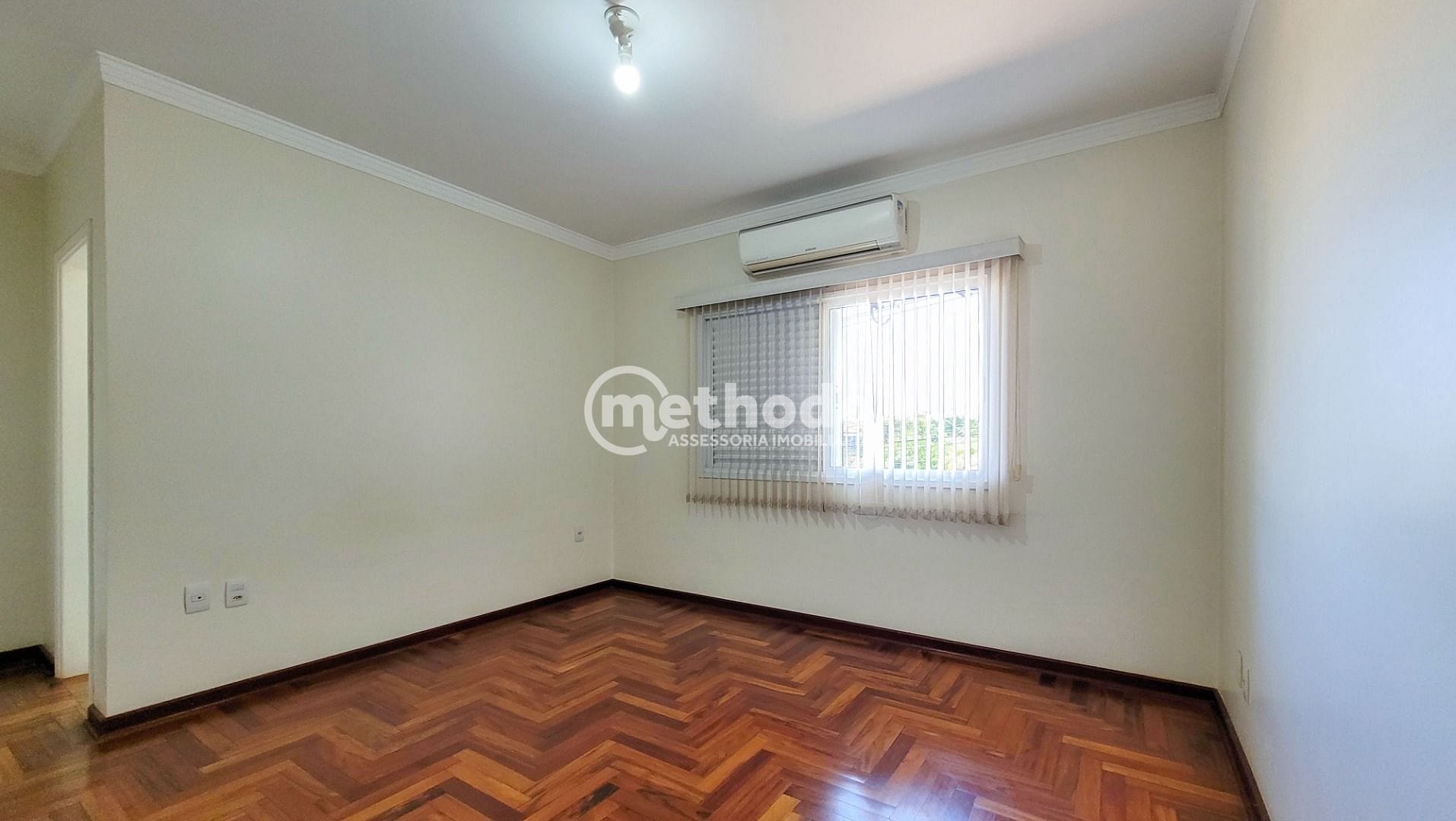 Casa, 4 quartos, 250 m² - Foto 29