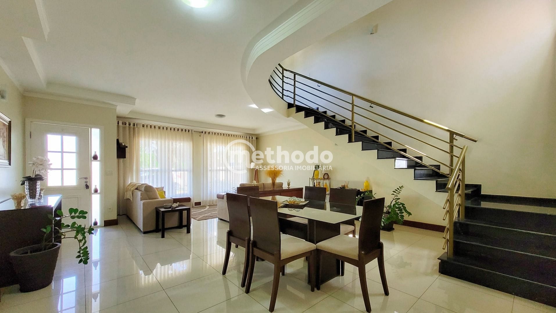 Casa, 4 quartos, 250 m² - Foto 4