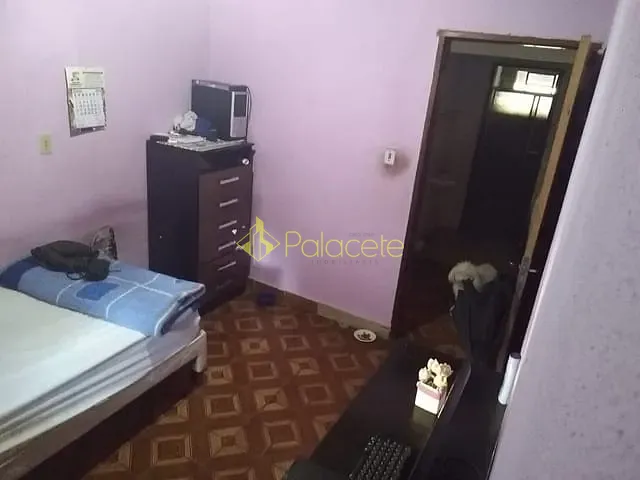 Casa com 325m² 3 quartos e 1 banheiro, à venda, no bairro Feital em Pindamonhangaba