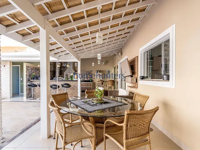 Casa com 370m² 4 quartos e 4 banheiros, à venda, no bairro Jardim América em Paulínia