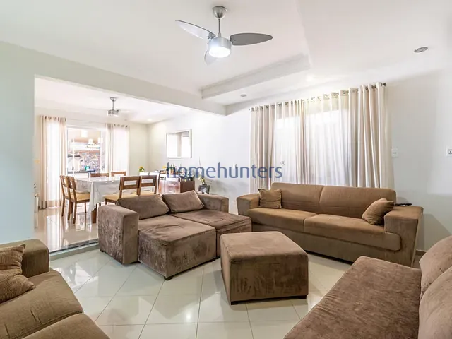 Casa com 370m² 4 quartos e 4 banheiros, à venda, no bairro Jardim América em Paulínia