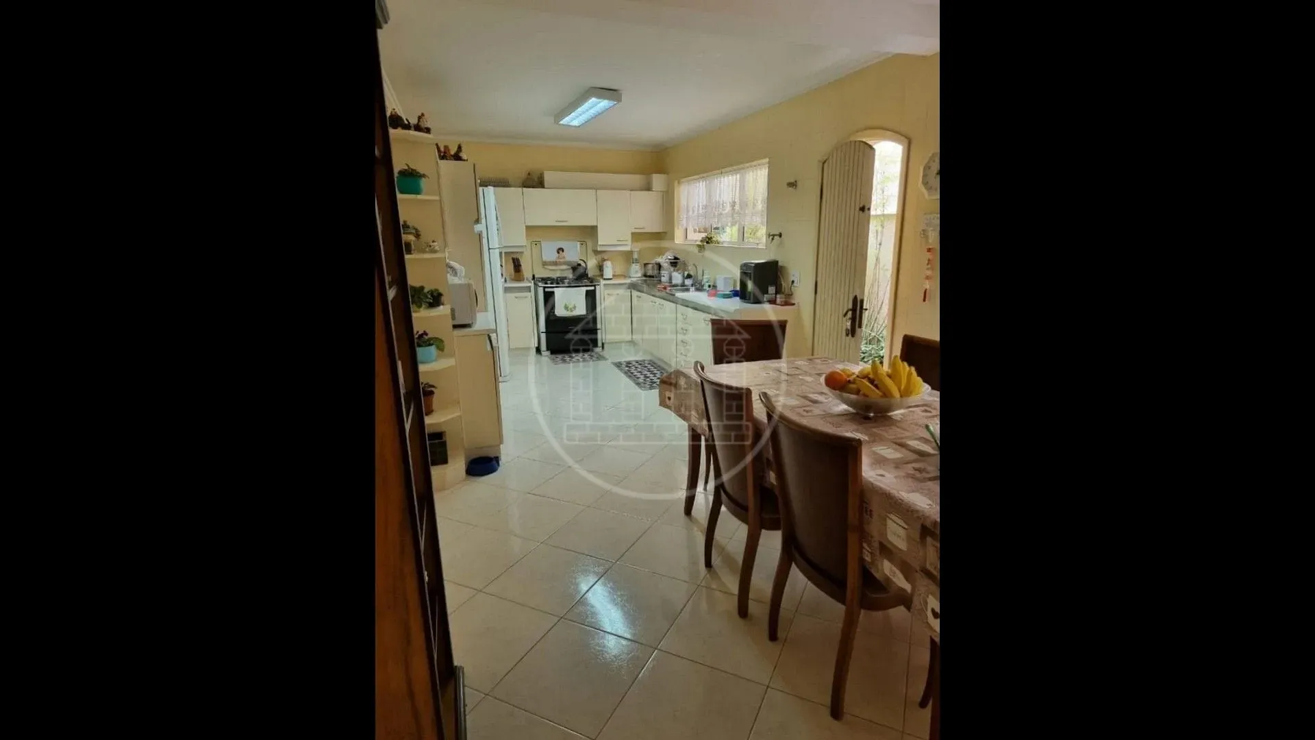 Casa, 3 quartos, 230 m² - Foto 2