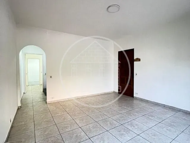 Casa com 180m² 3 quartos e 4 banheiros, à venda, no bairro Vila Campo Grande em São Paulo