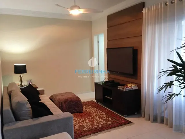Casa com 360m² 3 quartos e 3 banheiros, para alugar, no bairro Urbanova em São José Dos Campos