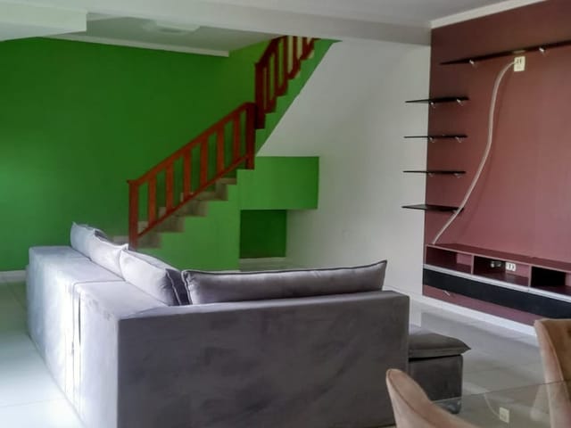 Casa 2 quartos e 2 banheiros, à venda, no bairro Moreira César em Pindamonhangaba