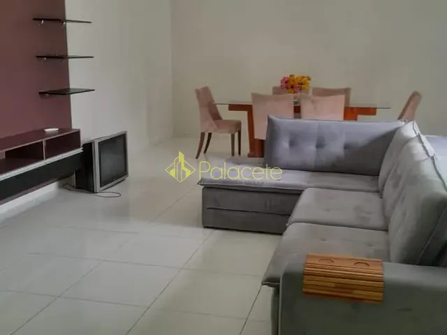Casa 2 quartos e 2 banheiros, à venda, no bairro Moreira César em Pindamonhangaba
