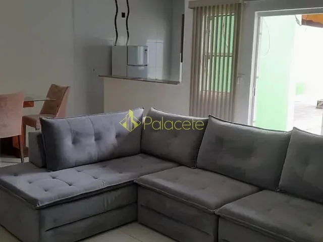 Casa 2 quartos e 2 banheiros, à venda, no bairro Moreira César em Pindamonhangaba