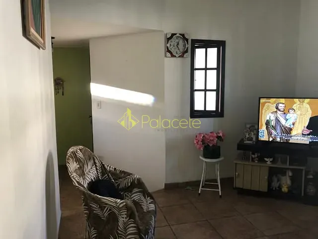 Casa com 120m² 2 quartos e 2 banheiros, à venda, no bairro Centro em Pindamonhangaba