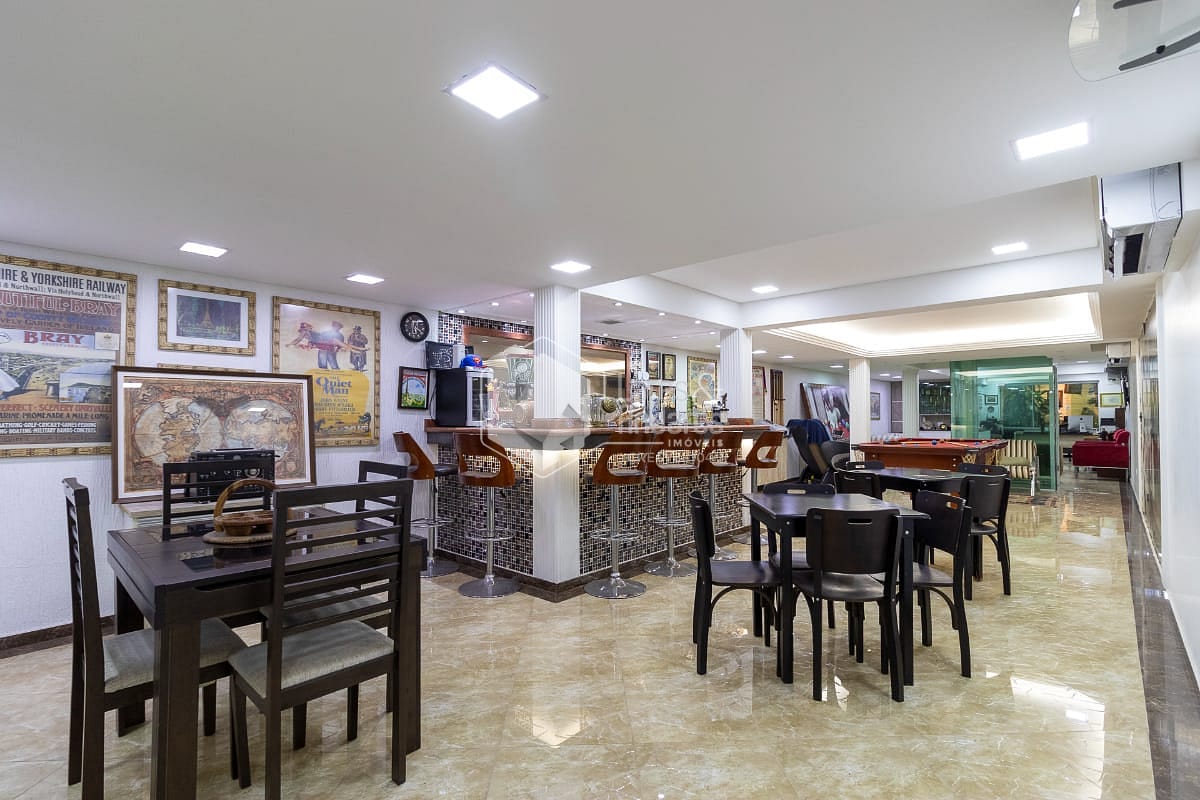 Casa, 3 quartos, 357 m² - Foto 32